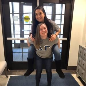 Meet your Posher, Veronica